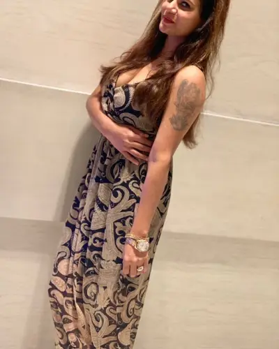 Dadri Escort